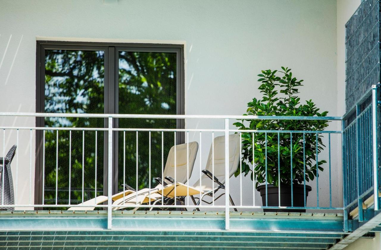 Hotel Csopak Resort & Lake Екстер'єр фото