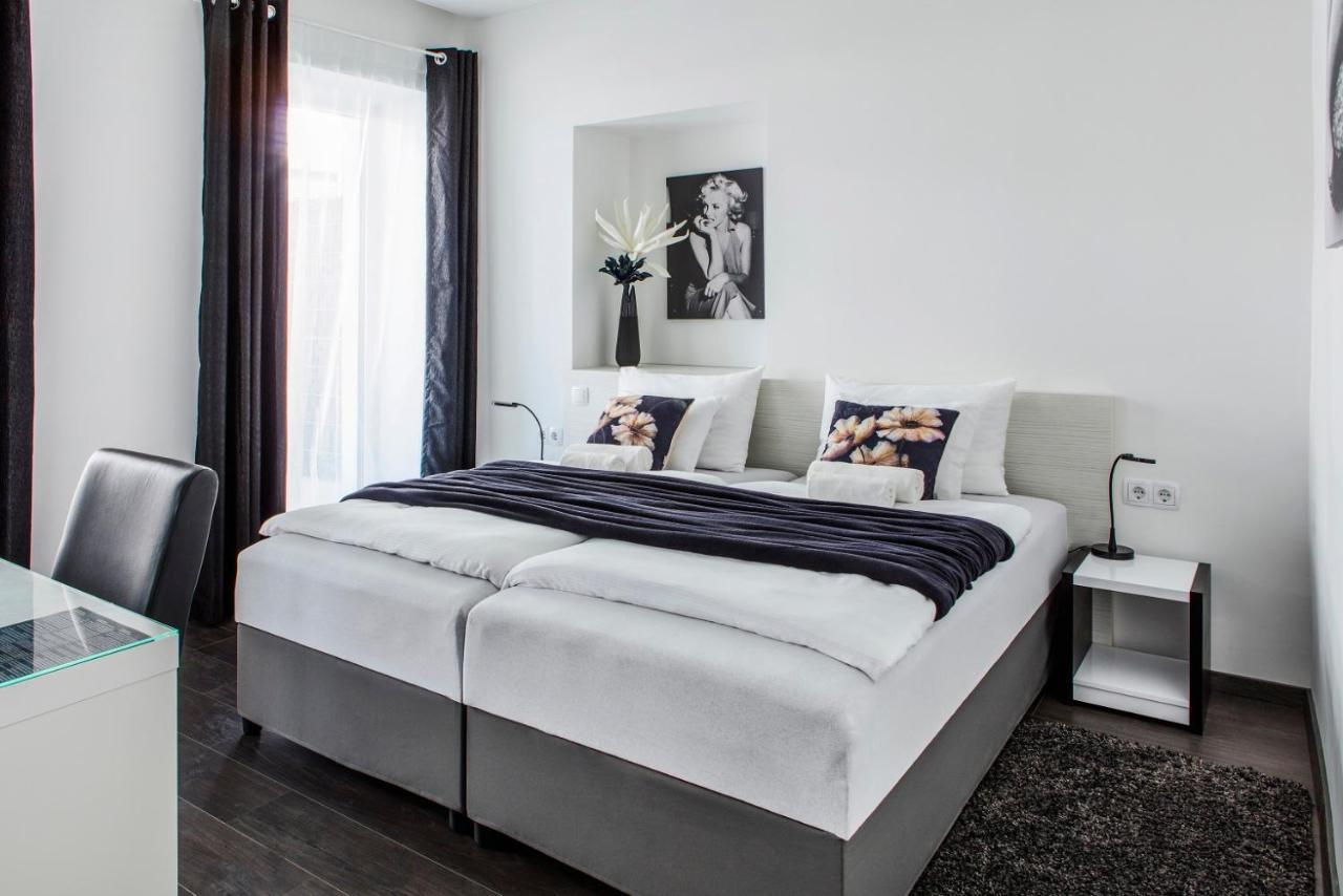Hotel Csopak Resort & Lake Екстер'єр фото